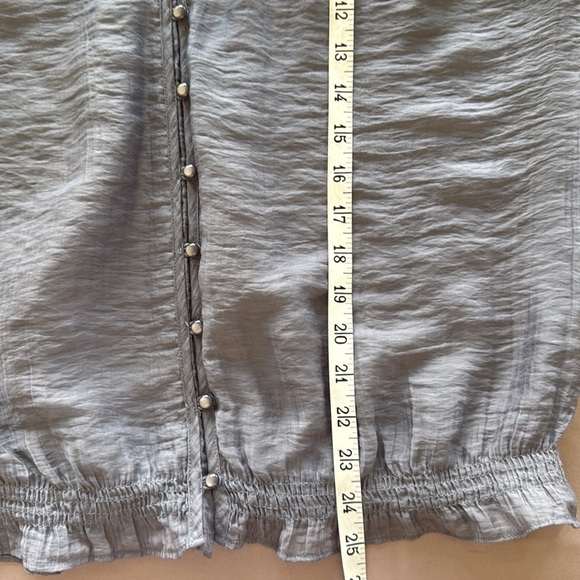 Ann Taylor LOFT Gray Semi Sheer Sleeveless Button Up Top Smocked Accents Sz S - Picture 9 of 12